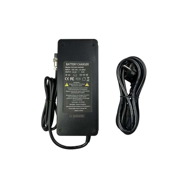 Chargeur 48V - 54.6V / 2A  (connecteur GX16-3p)