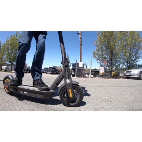 Trottinette électrique Ninebot MAX